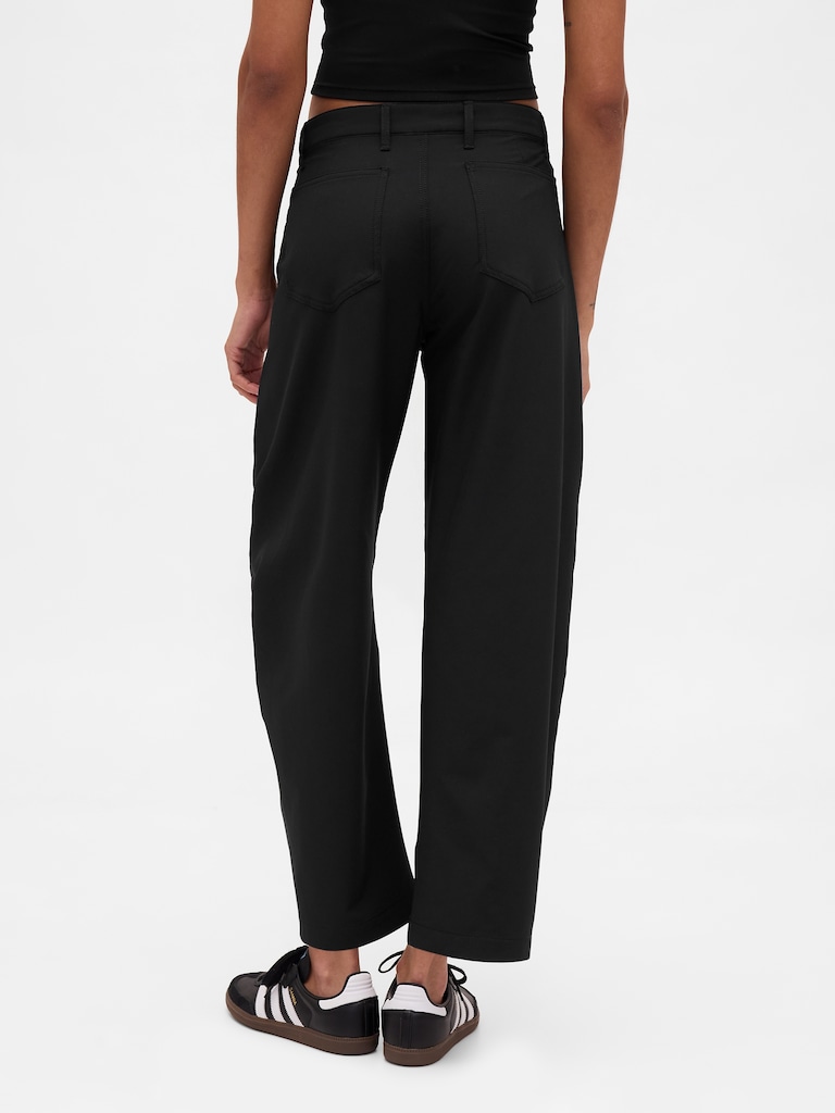 GapFit Mid Rise Lined Runaround Barrel Pants