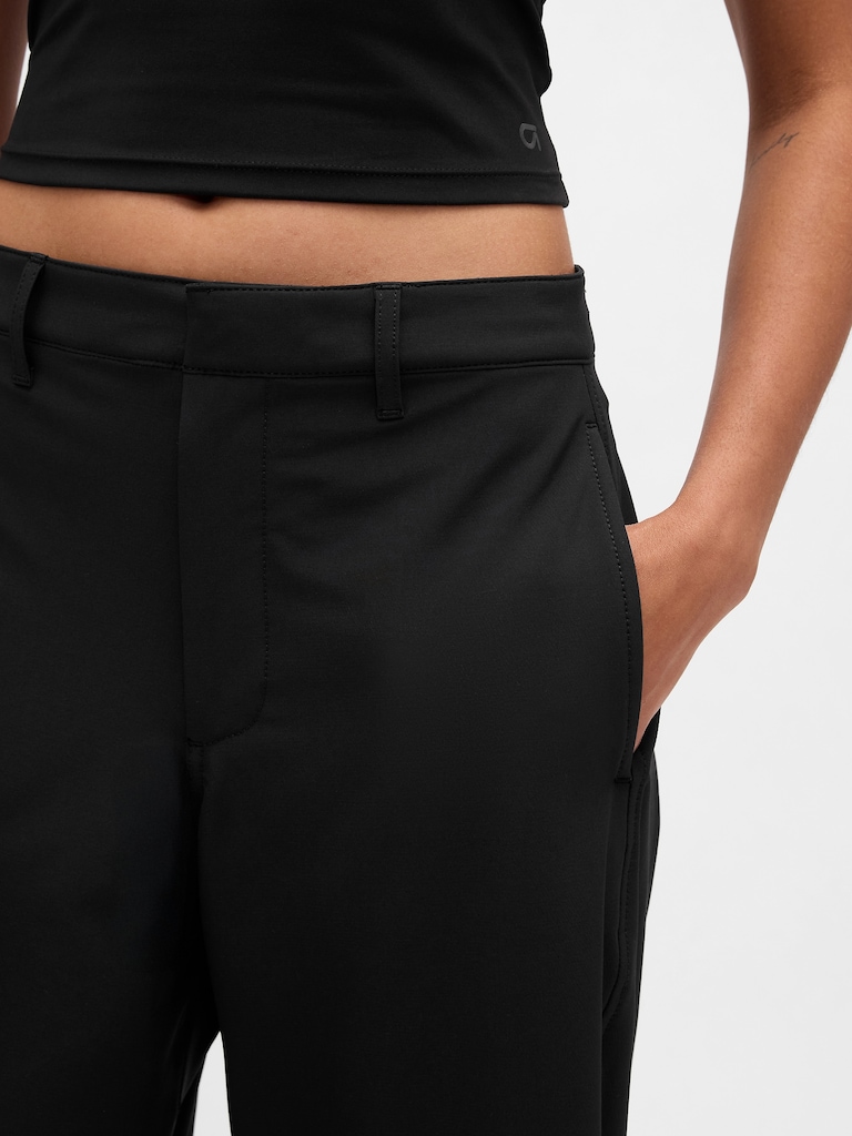 GapFit Mid Rise Lined Runaround Barrel Pants