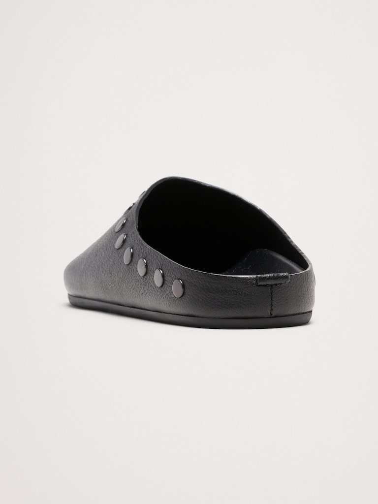 Leather Essential Clog