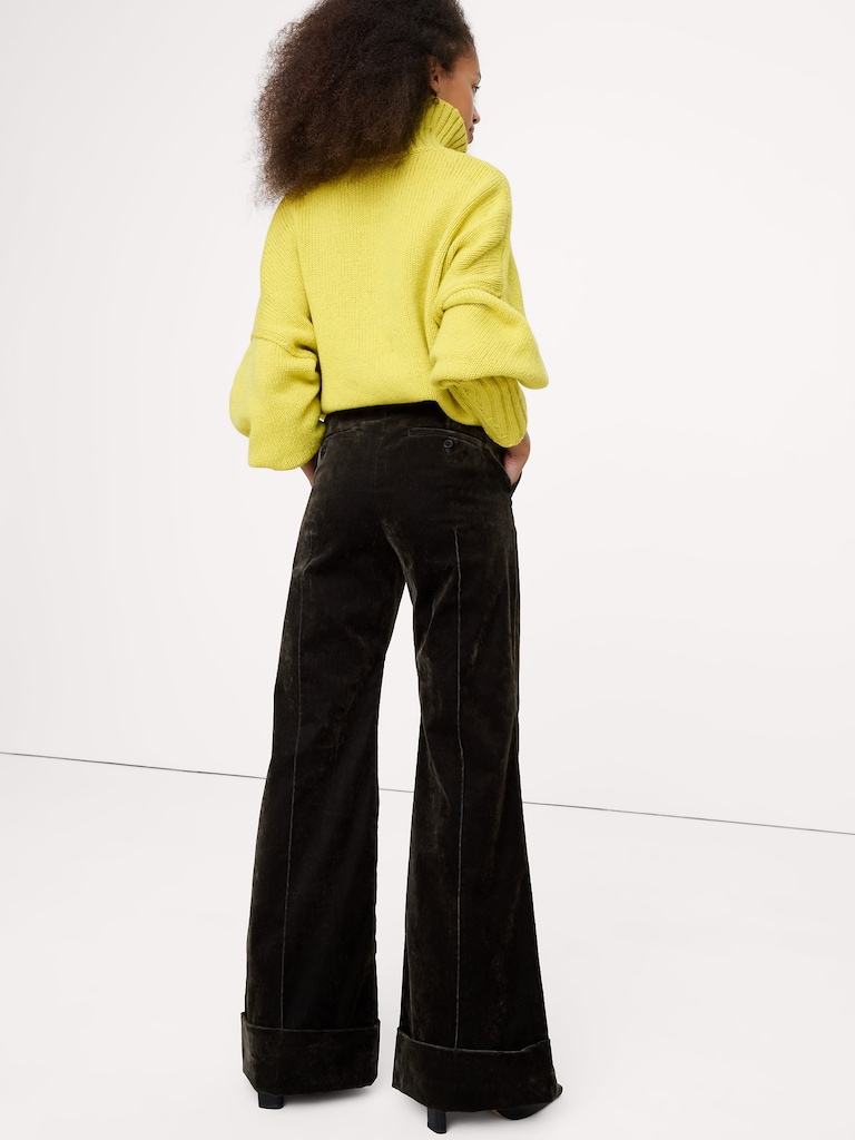 High-Rise Super Flare Flocked Pant