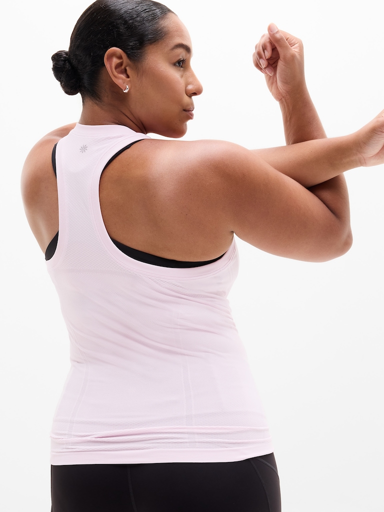Momentum Seamless Tank