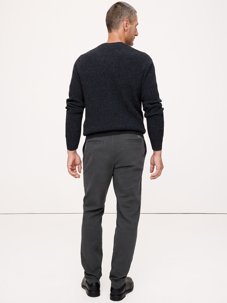 Slim Brushed Traveler Chino