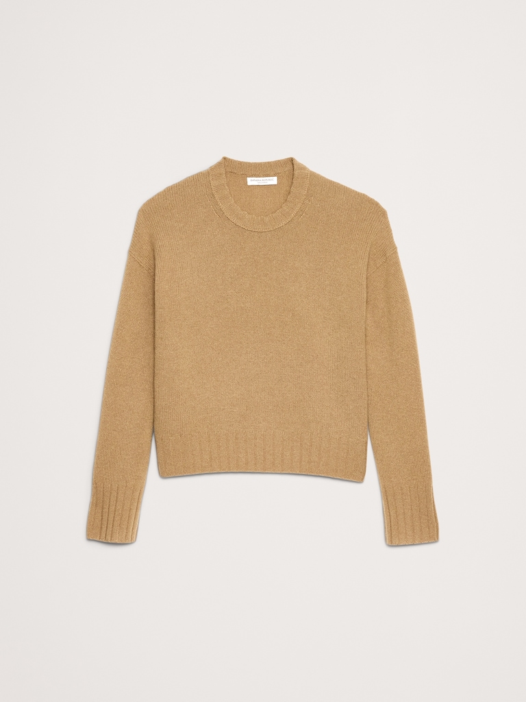 Midweight Cashmere Crew-Neck Sweater