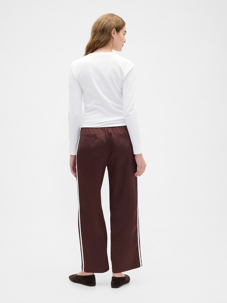 Relaxed Satin Straight-Leg Crop Pants