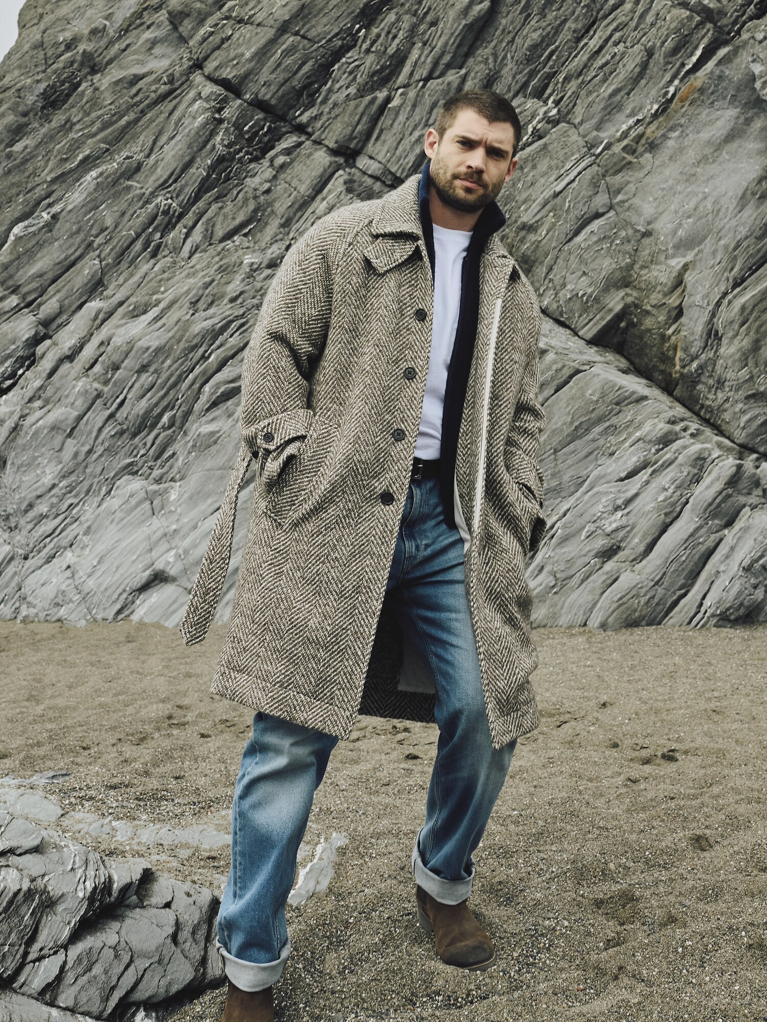 Italian Herringbone Balmacaan Coat | Banana Republic