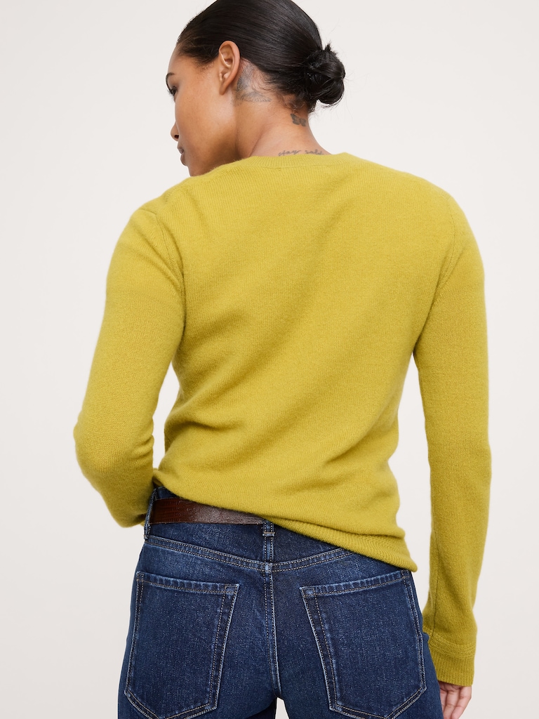 Lightweight Cashmere Crew-Neck Sweater