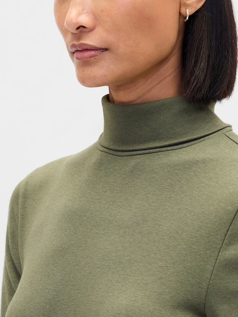 Modern Rib Turtleneck