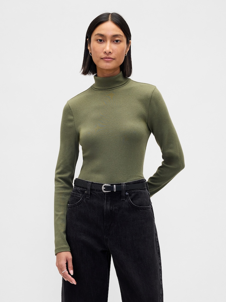 Modern Rib Turtleneck