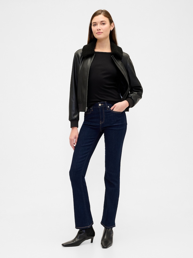 Modern Ribbed Boatneck T-Shirt