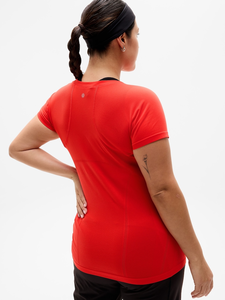 Momentum Seamless Tee