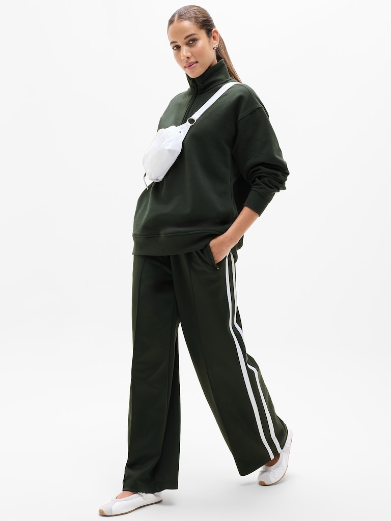 Forever Fleece 1/4 Zip Sweatshirt