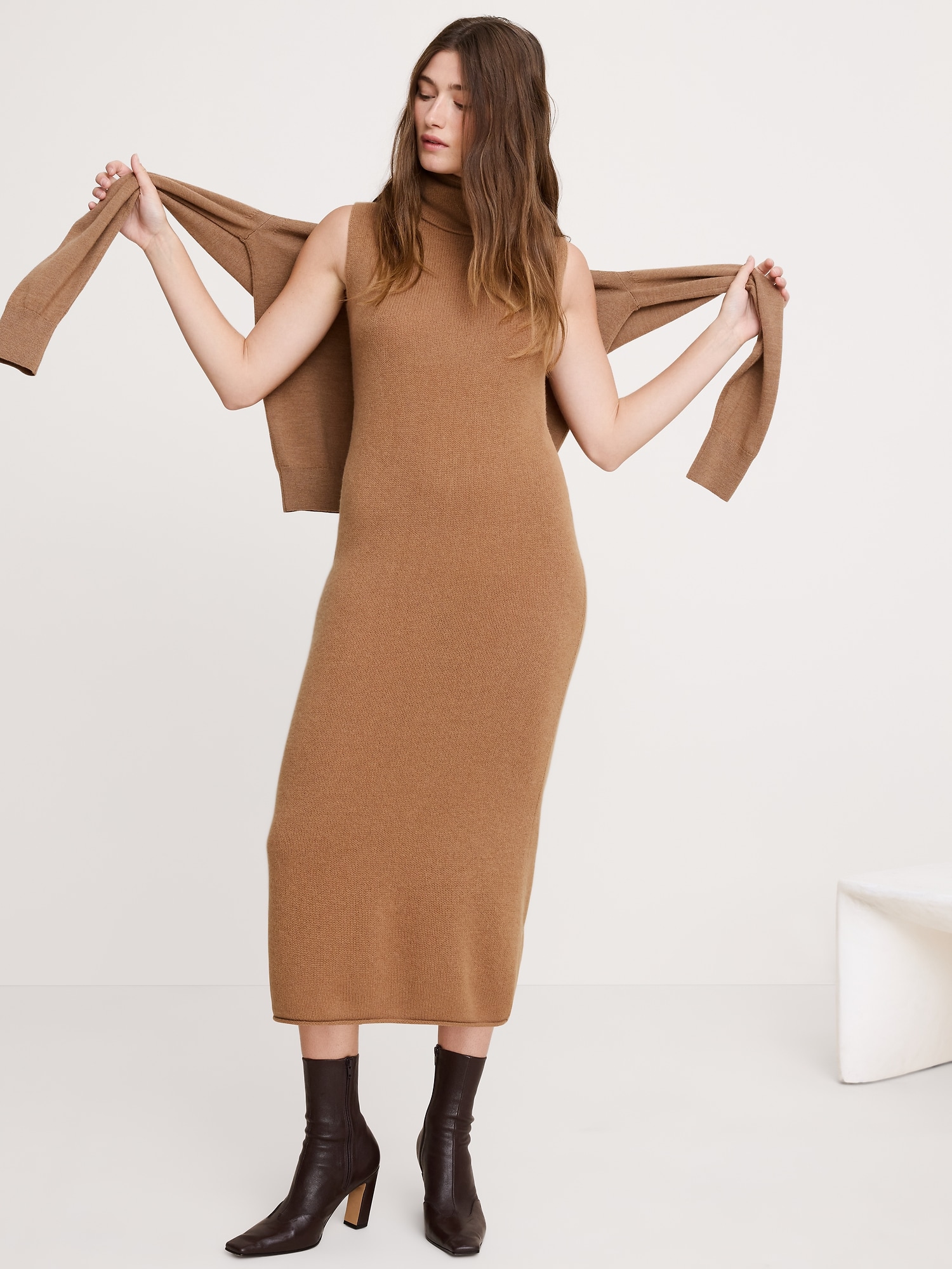Lightweight Cashmere Turtleneck Midi Dress | Banana Republic