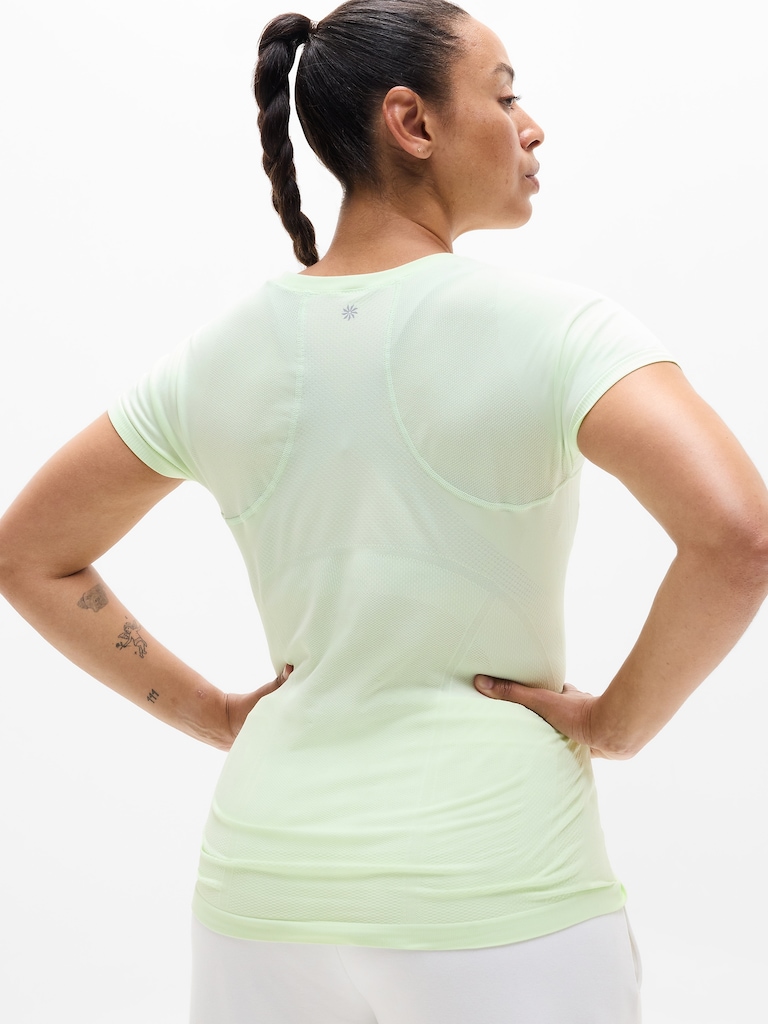 Momentum Seamless Tee