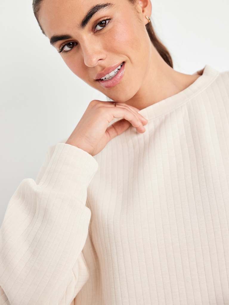 Bounce Fleece Quilted Crew-Neck Top