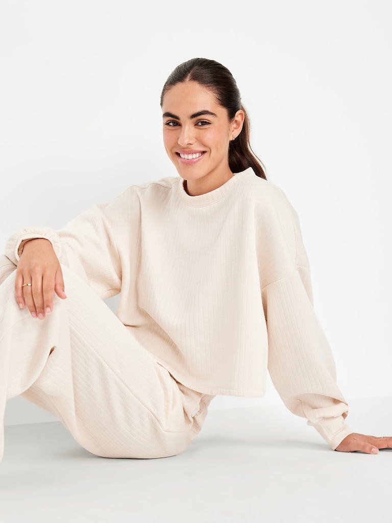 Bounce Fleece Quilted Crew-Neck Top