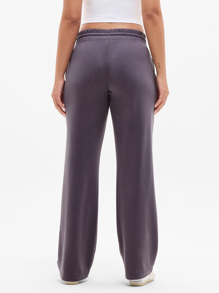 Seasoft Mid Rise Straight Pant