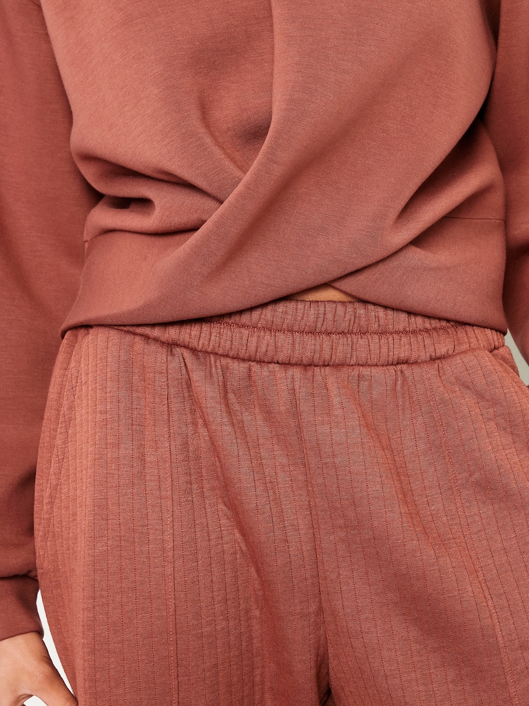 Bounce Fleece Twist-Front Top