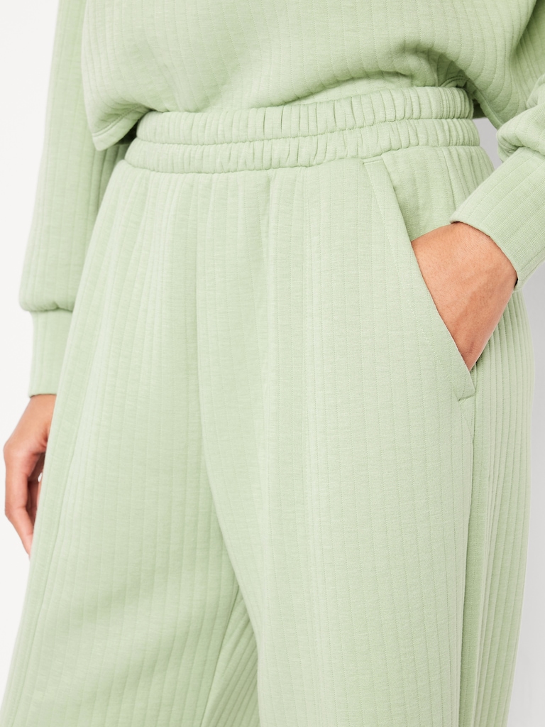 High-Waisted Bounce Fleece Quilted Wide-Leg Sweatpants