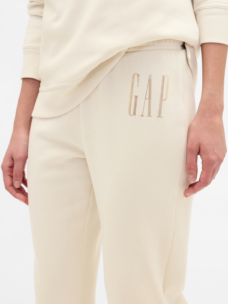 Gap Logo Pull-On Slim Sweatpants
