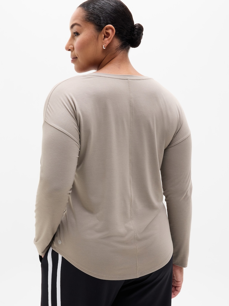Move With Ease Top