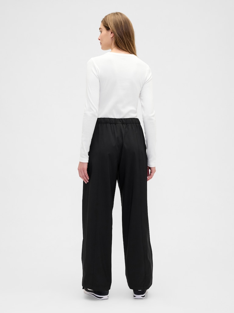 GapFit High Rise Loose Runaround Pants