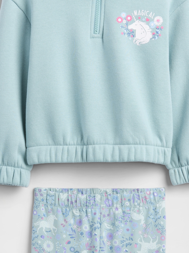 babyGap Two-Piece Outfit Set