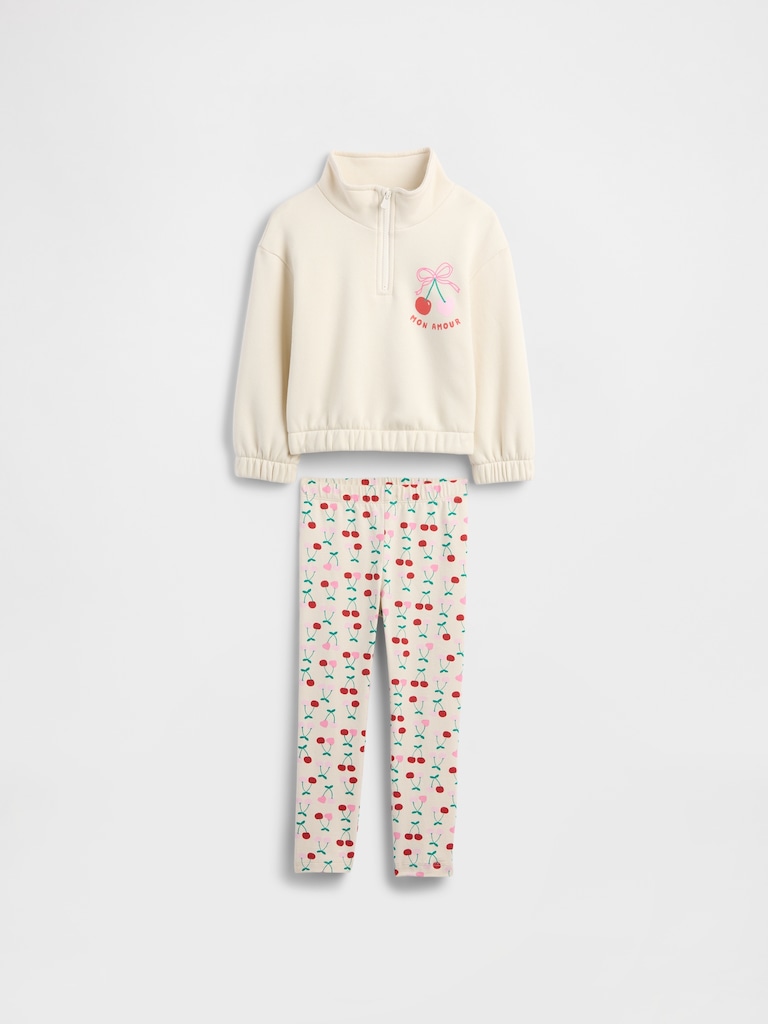 babyGap Two-Piece Outfit Set