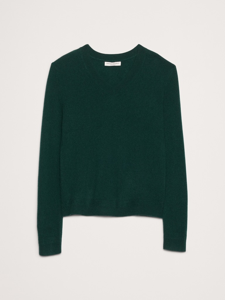 Lightweight Cashmere V-Neck Sweater