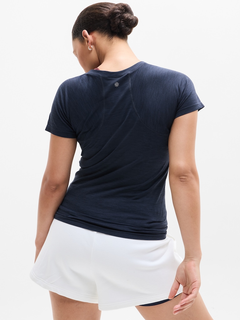 Momentum Seamless Tee
