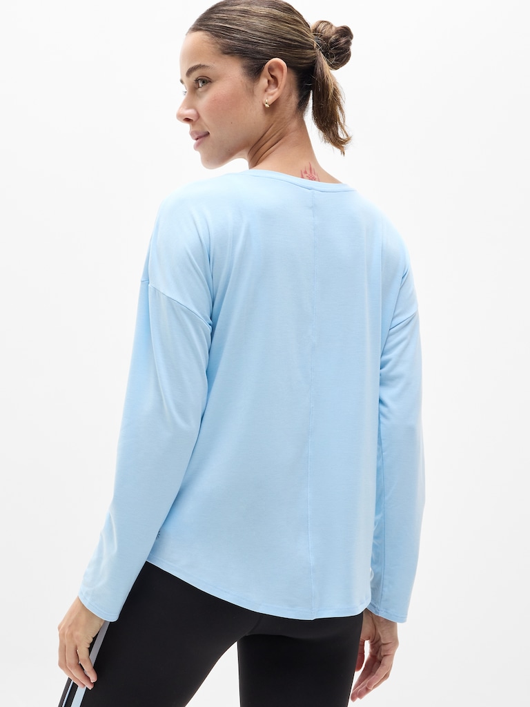 Move With Ease Top