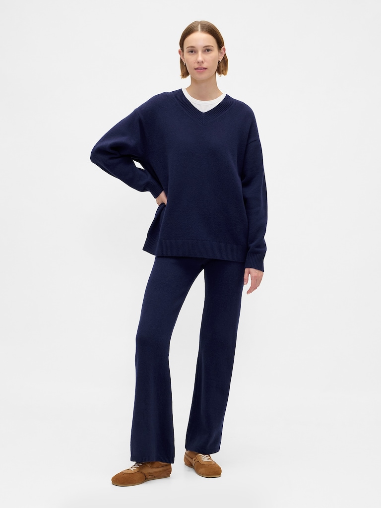 CashSoft Oversized V-Neck Sweater