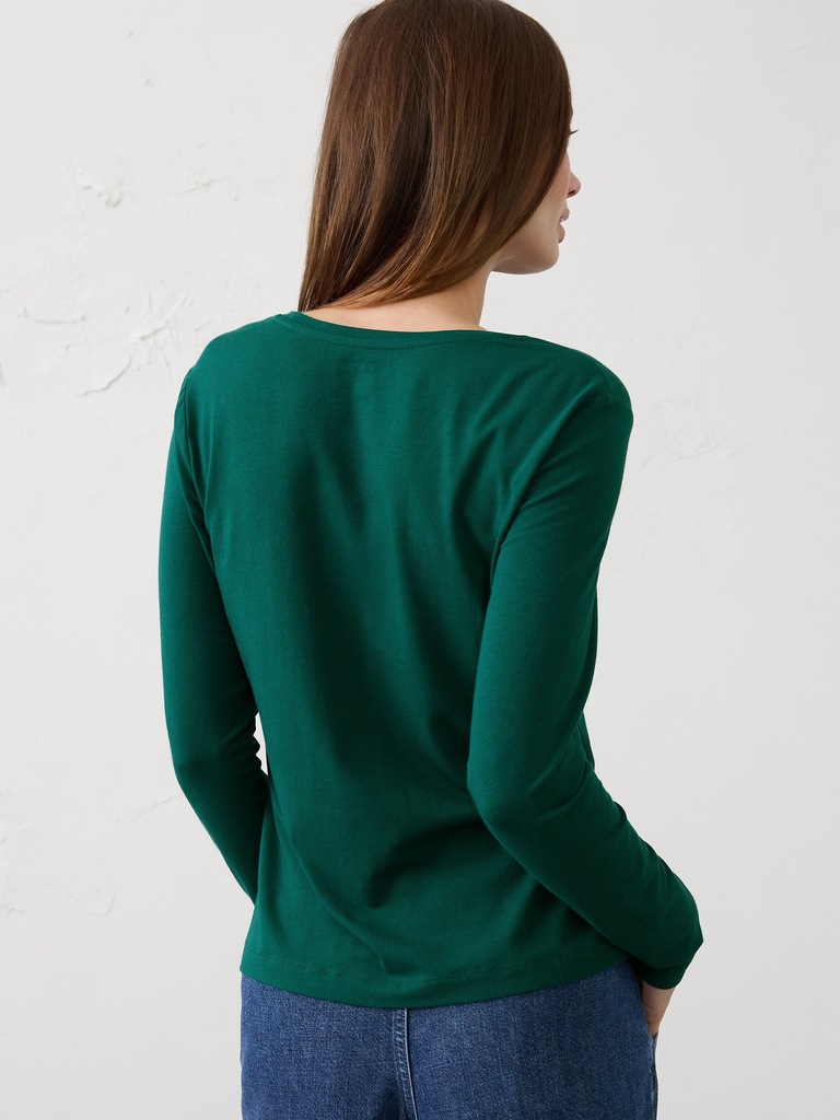 Timeless Long-Sleeve Crew-Neck T-Shirt