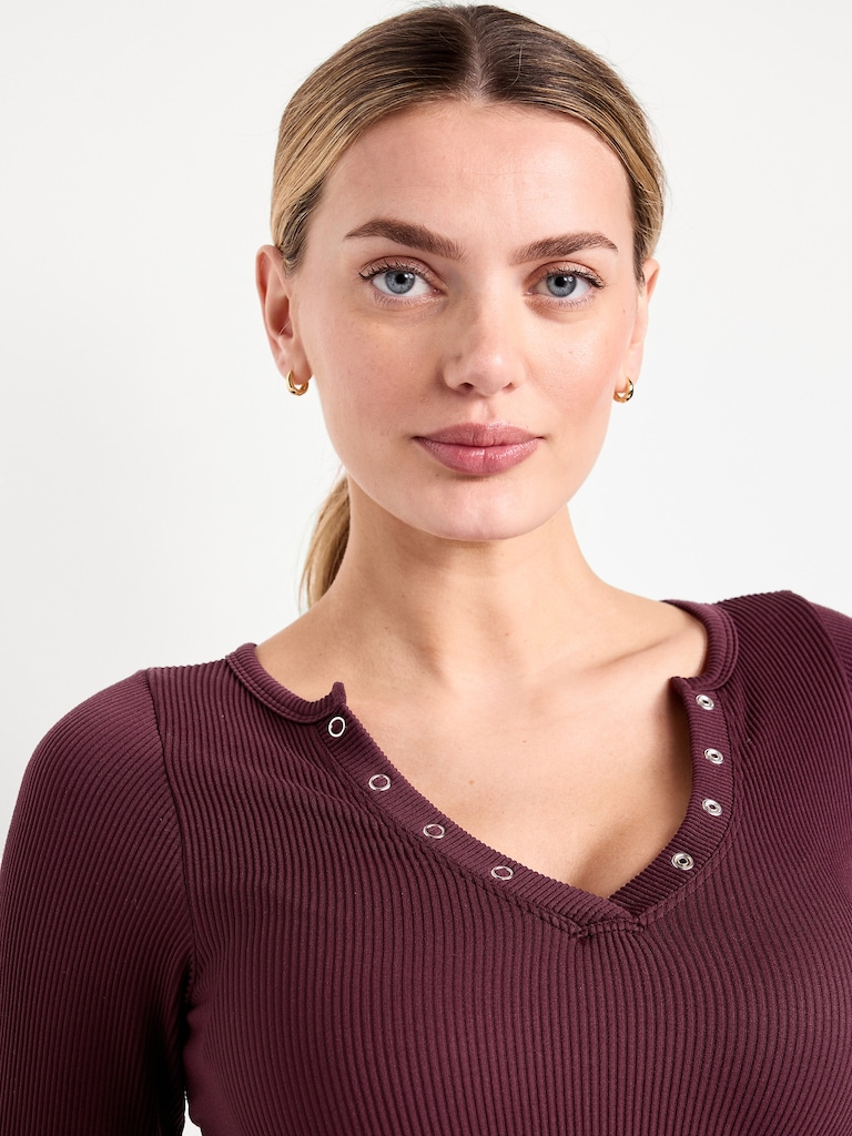 Exhale Seamless Cropped Henley Top