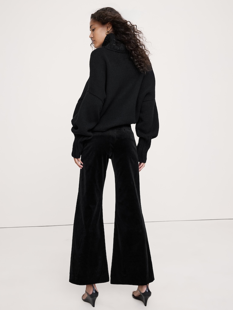 Mid-Rise Flare Velvet Pant
