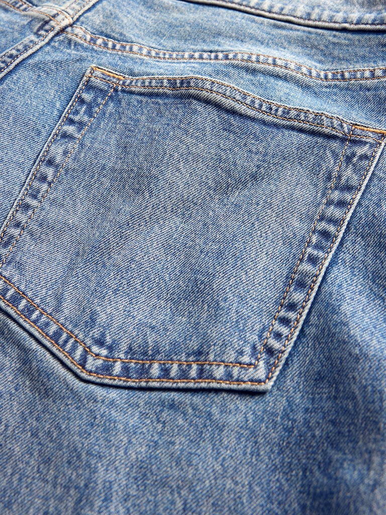Low Rise '90s Loose Jeans