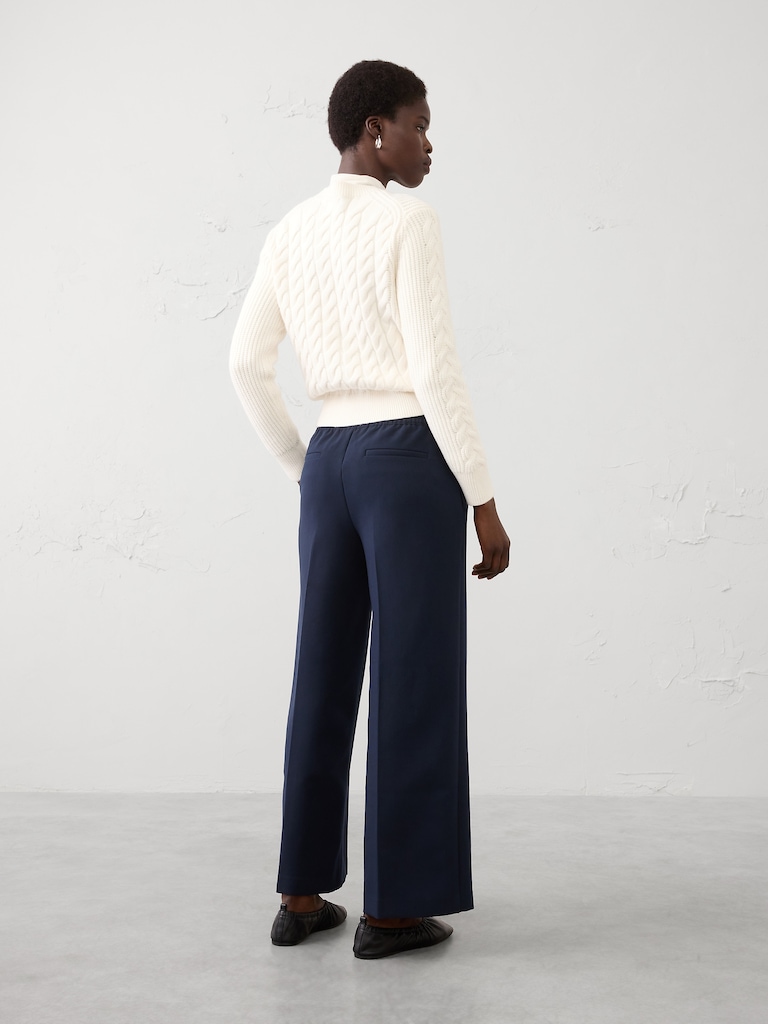 Straight Mid-Rise Pull-On Pant