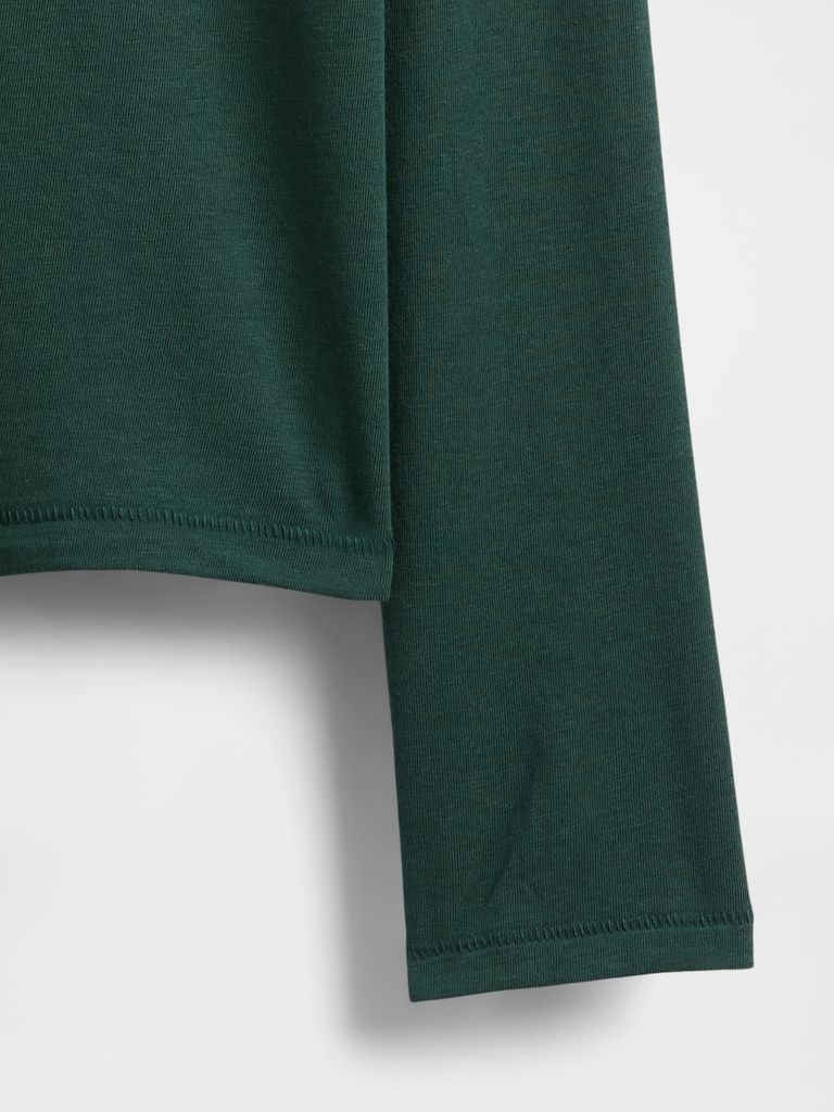 Featherweight Turtleneck