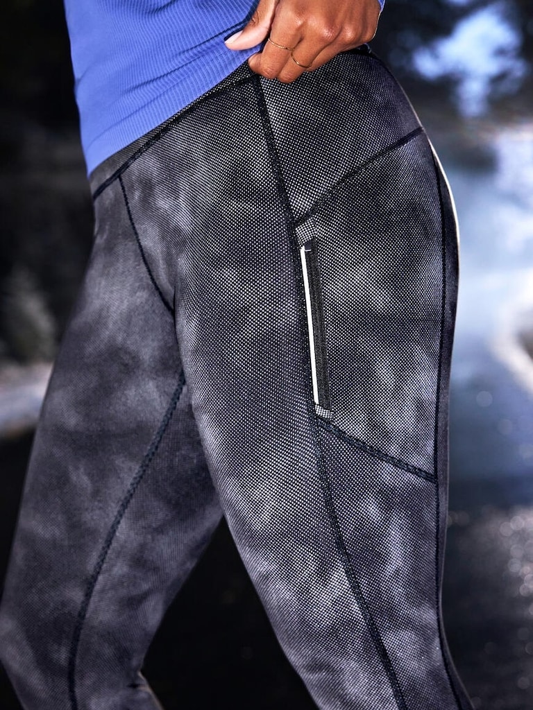 Rainier High Rise Reflective Print Legging
