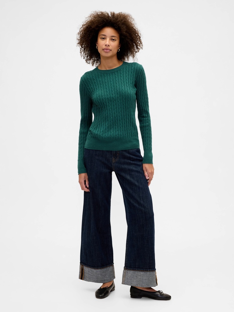 CashSoft Cable-Knit Crewneck Sweater