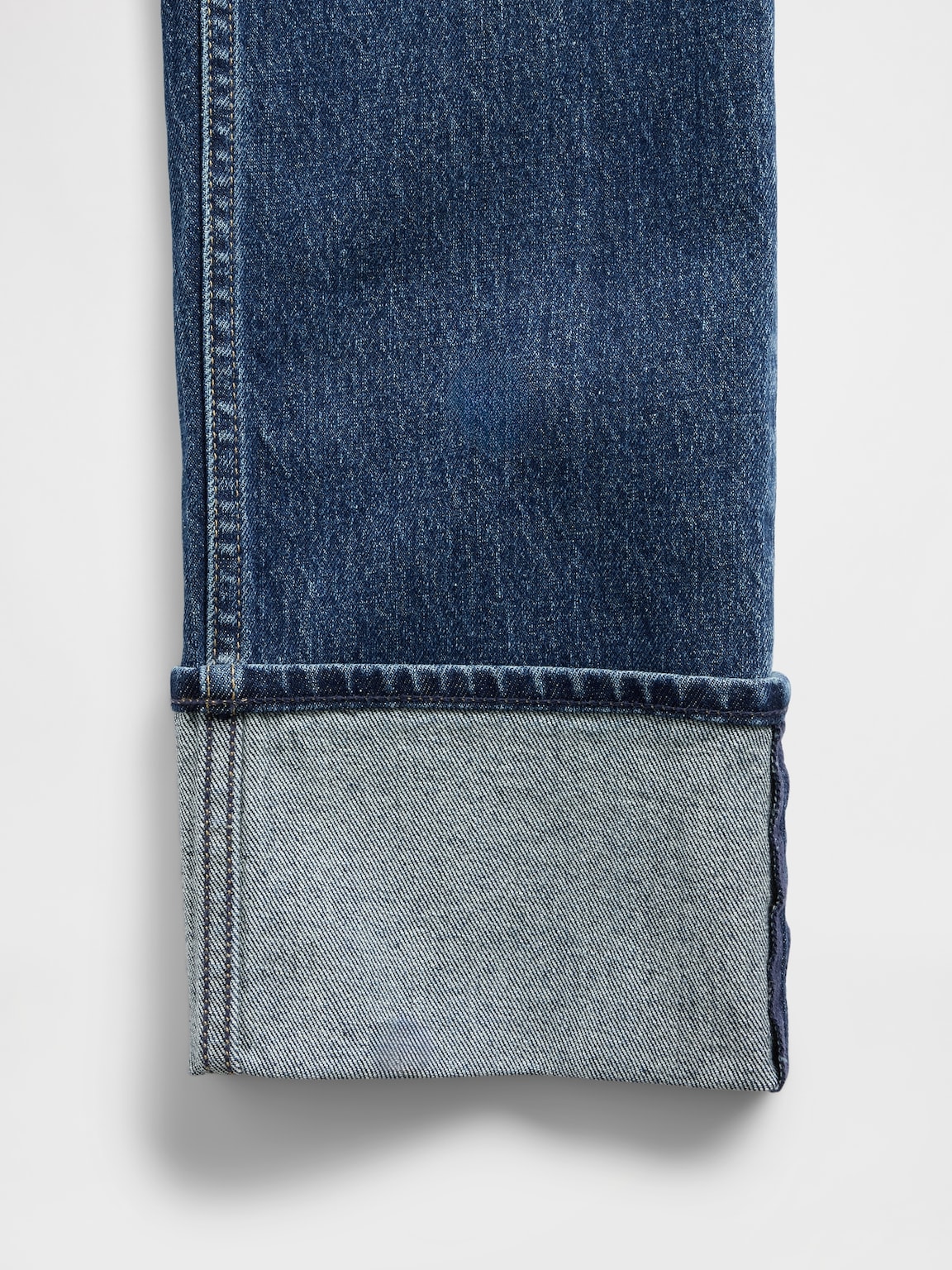 High Rise Cuffed '90s Slim Straight Jeans