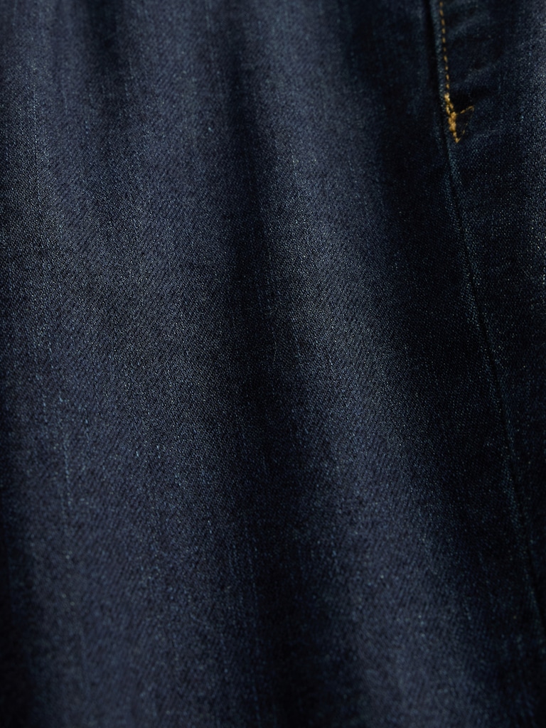 Mid Rise True Skinny Jeans