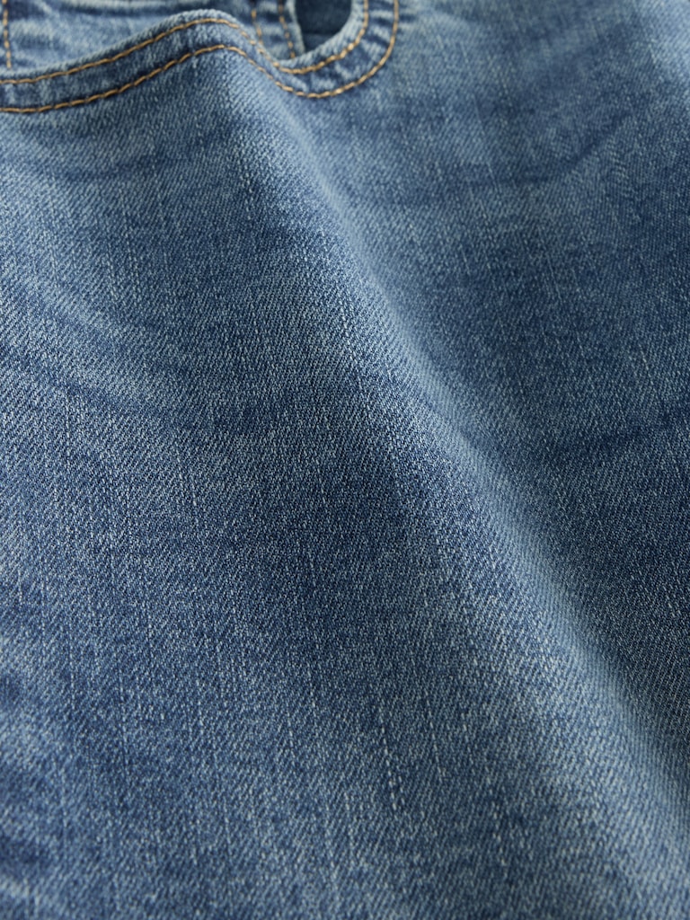 High Rise True Skinny Jeans