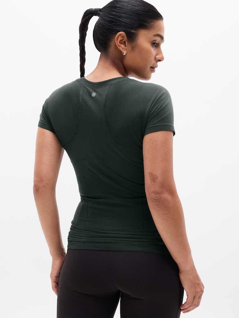 Momentum Seamless Tee