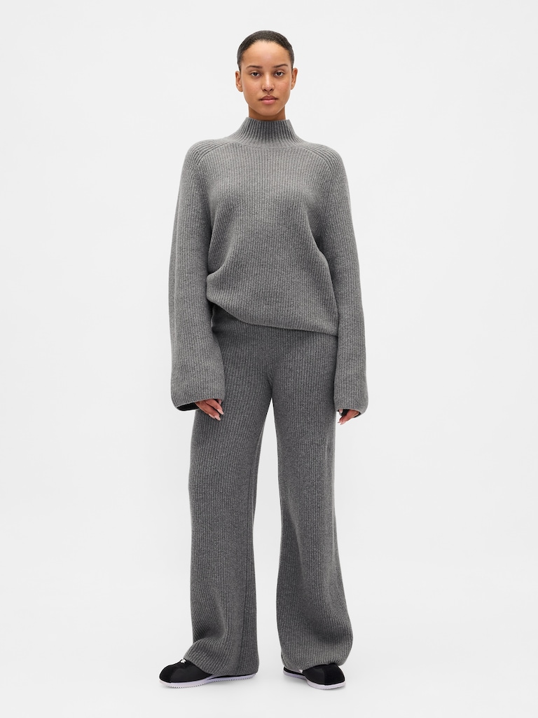 CashSoft Shaker-Stitch Turtleneck Sweater