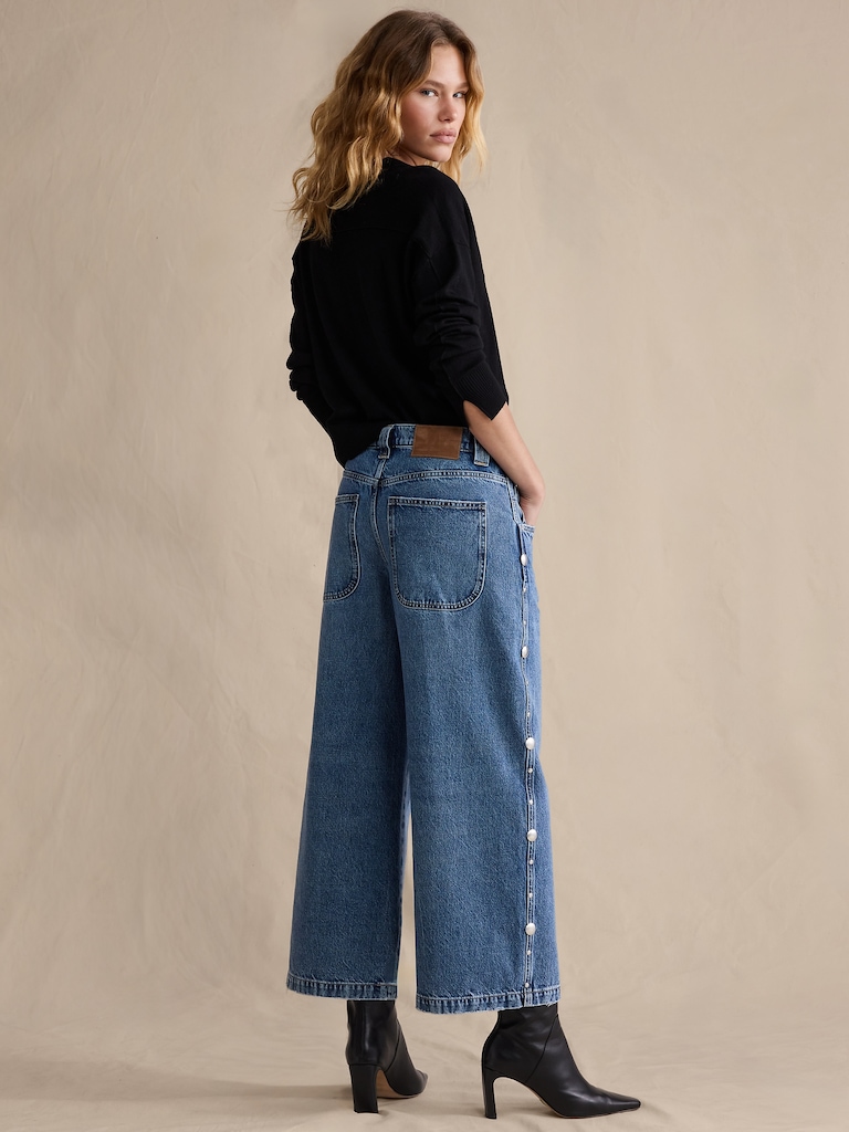 Low-Rise Loose Studded Ankle Jean