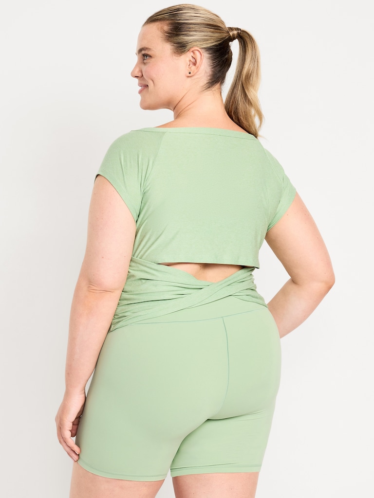 CloudMotion Ballet Twist-Back Top