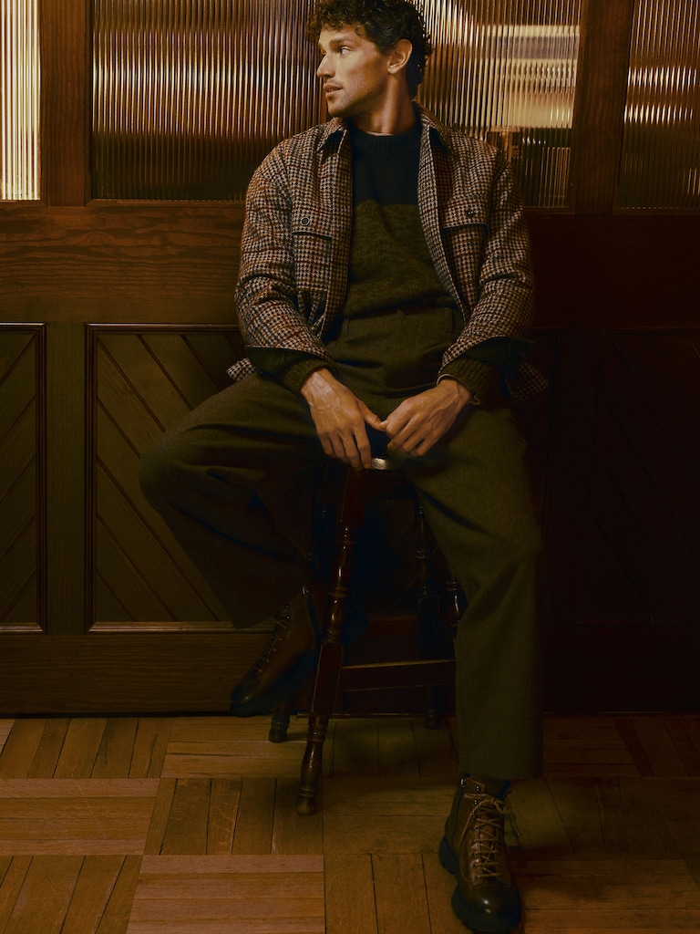 Loose Pleated Wool-Blend Pant