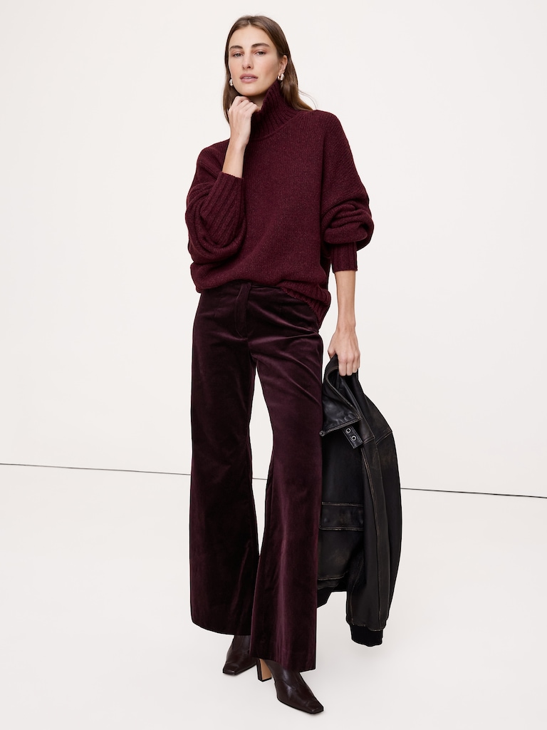 Mid-Rise Flare Velvet Pant