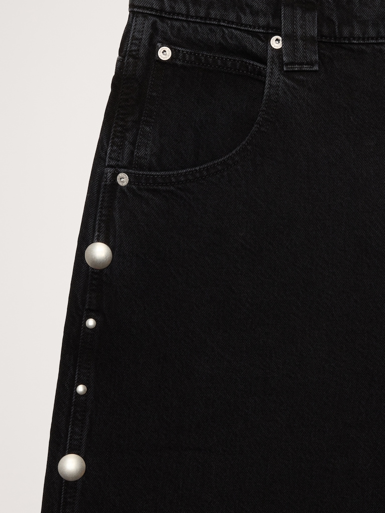 Low-Rise Loose Studded Ankle Jean