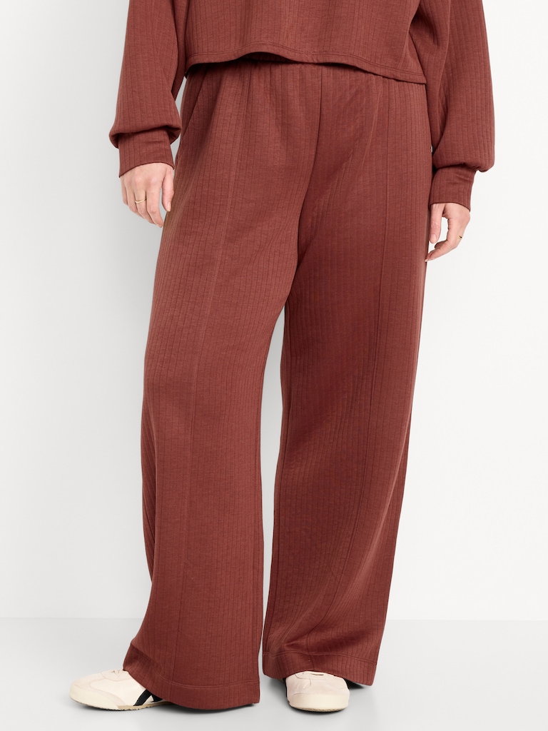 High-Waisted Bounce Fleece Quilted Wide-Leg Sweatpants